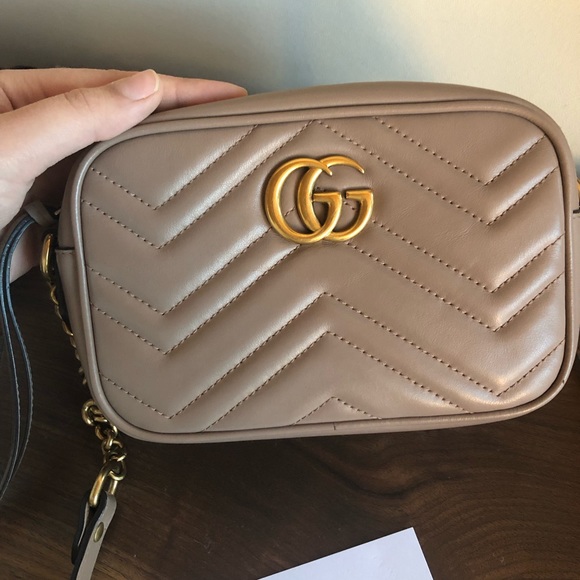 SOLD - Gucci Mini Marmont Camera Bag - Picture 2 of 8